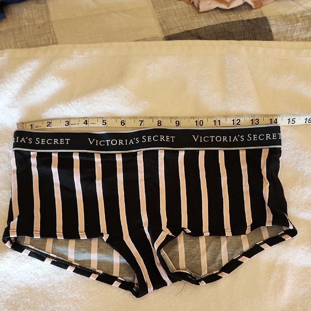 BNWT Victoria's Secret Black and Pink Striped Boxers